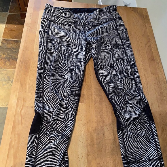 lululemon athletica Pants - Lululemon Seawheeze Pace Rival Crop Fingerprint 6